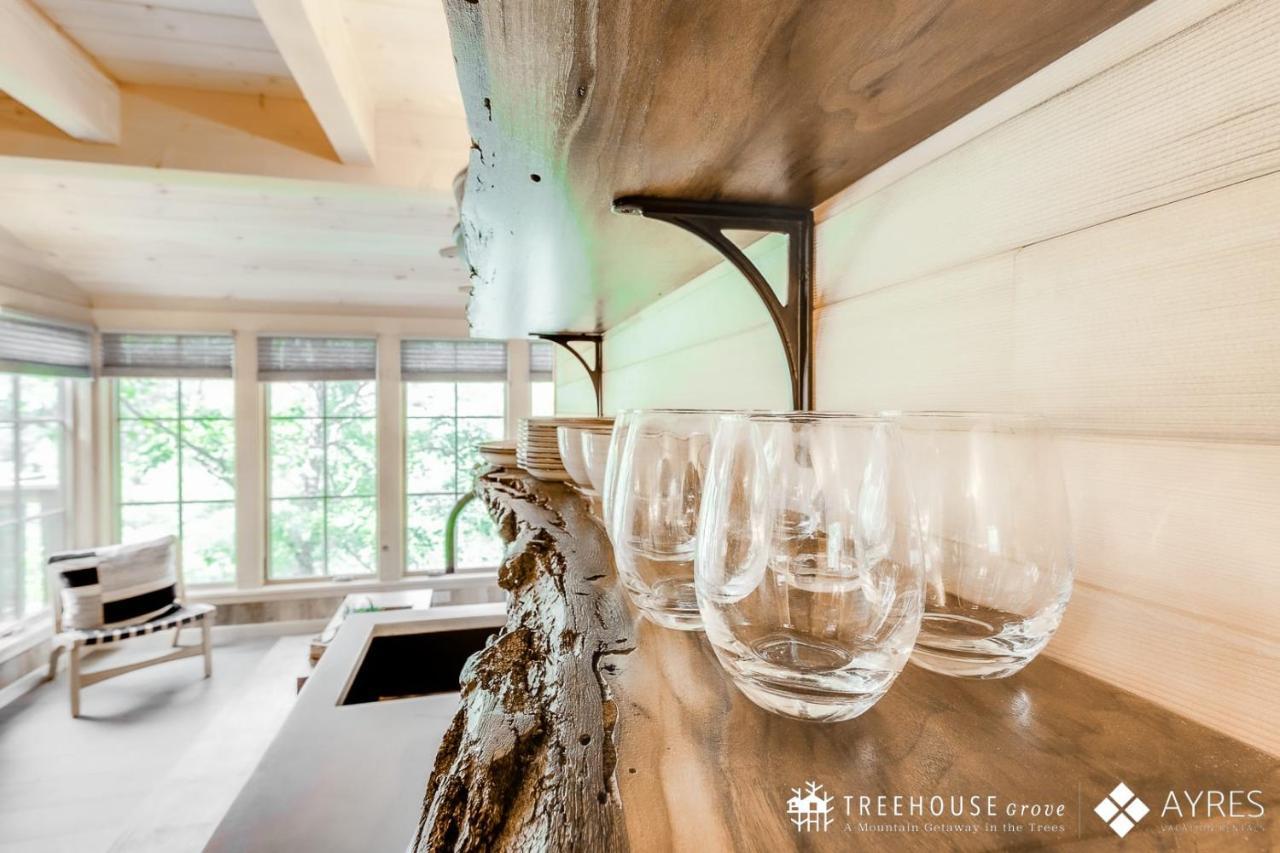 The Blackjack Oak In Treehouse Grove At Norton Creek Gatlinburg Exterior foto