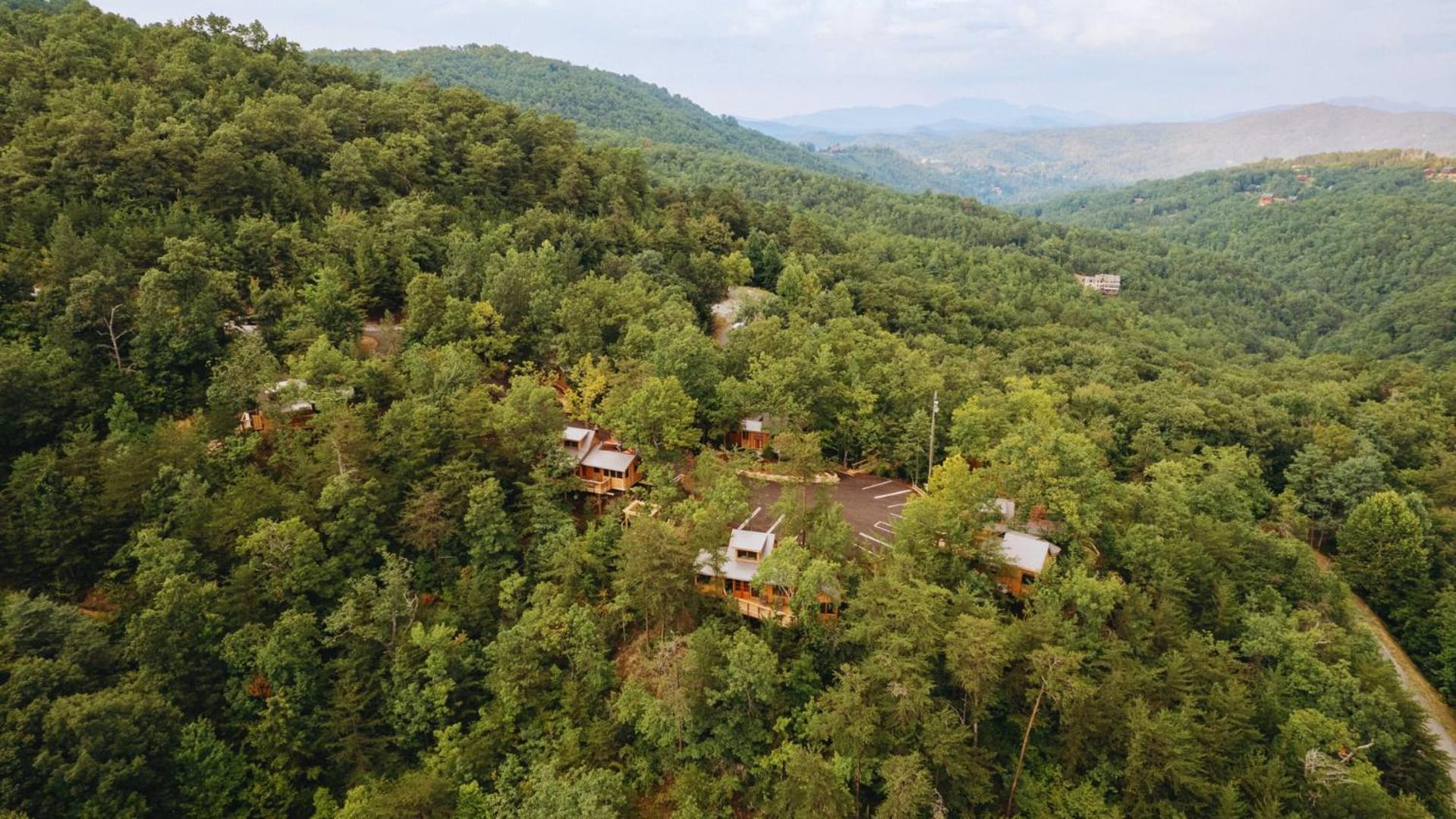 The Blackjack Oak In Treehouse Grove At Norton Creek Gatlinburg Exterior foto